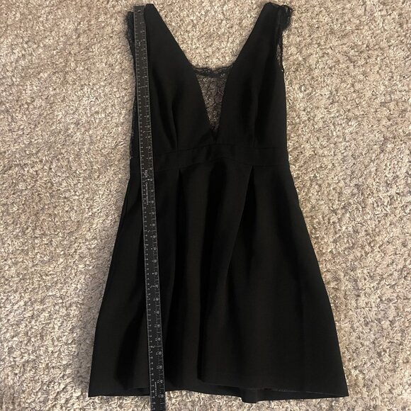 BCBGeneration Black Lace Plunge Dress Size 8 - Picture 5 of 11